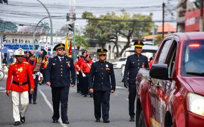 Desfile vehicular conmemorativo del Benemérito Cuerpo de Bomberos Milagro